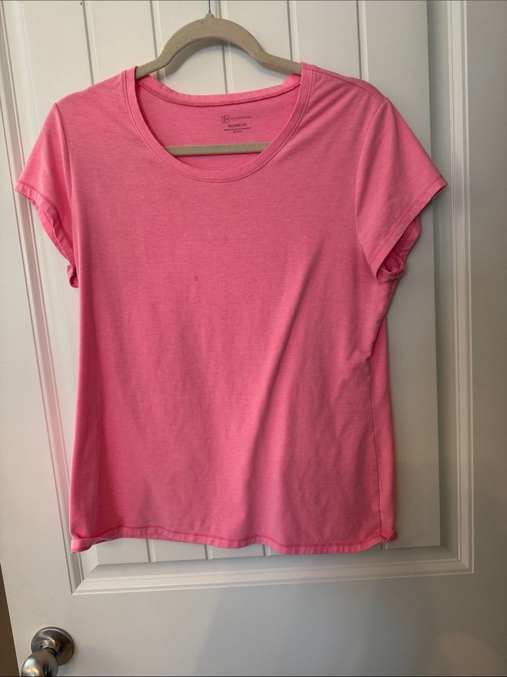 No Boundaries Pink Short Sleeve Crewneck Tee